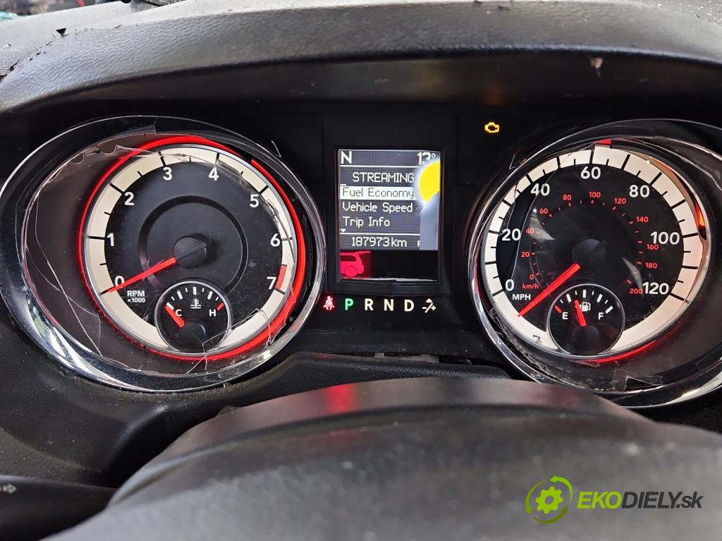 Dodge Caravan V 2007-2020 3.6 V6 automatic 211 kW 3605 cm3 5- prístrojovka/ budíky 68376132AB (Prístrojové dosky, displeje)