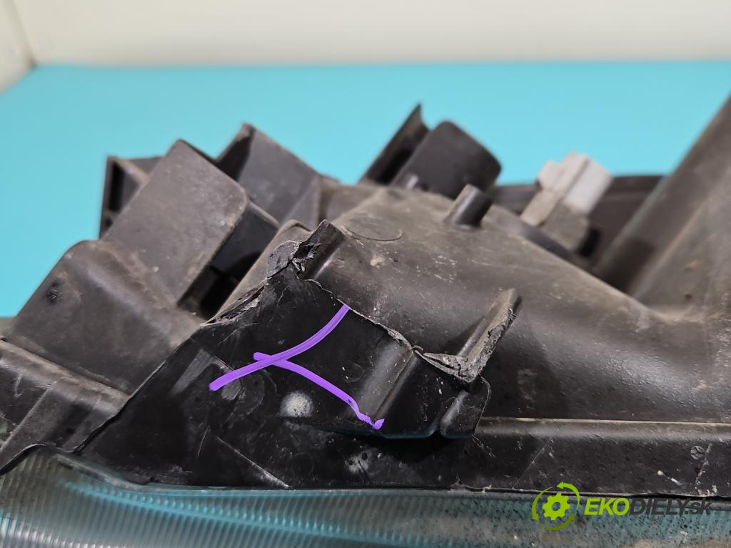 Suzuki Vitara II 2015- 1.6 16V 120 HP automatic 88 kW 1586 cm3 5- Reflektor: pravý 100-18097 (Pravé)