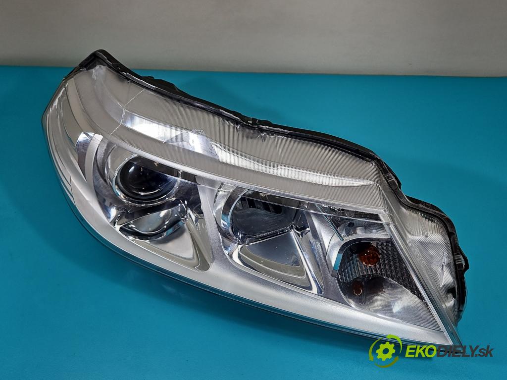 Suzuki Vitara II 2015- 1.6 16V 120 HP automatic 88 kW 1586 cm3 5- Reflektor: pravý 100-18097 (Pravé)