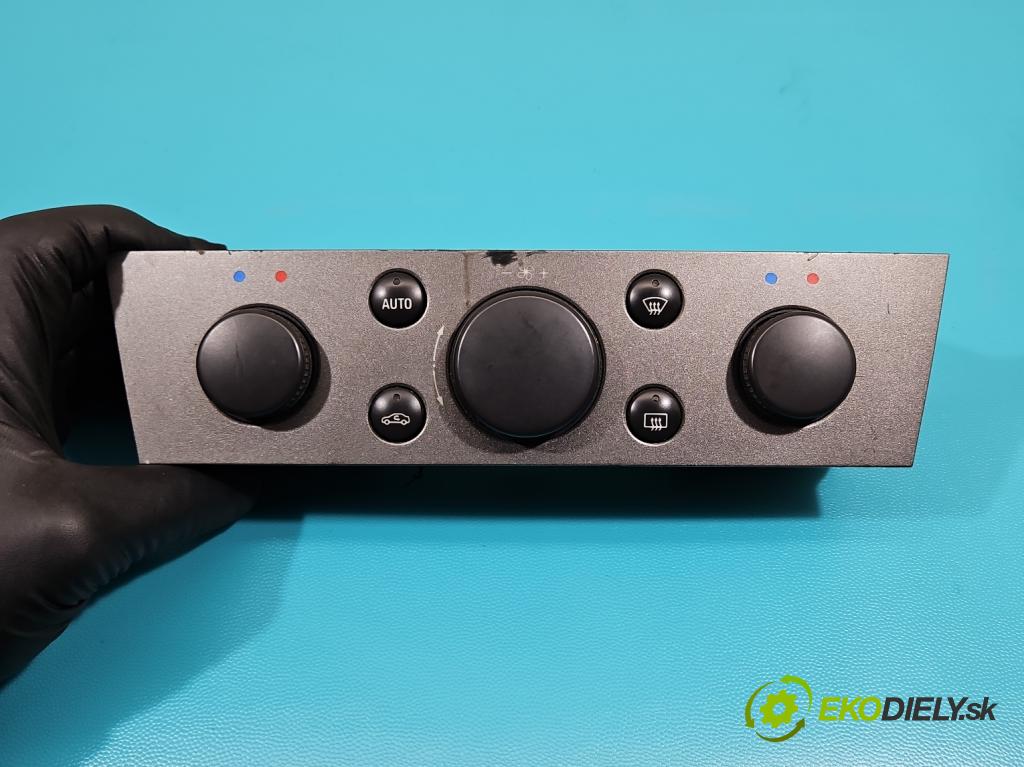 Opel Vectra C 2002-2008 1.8 16V 122 HP manual 90 kW 1796 cm3 4- panel kúrenia 13130001