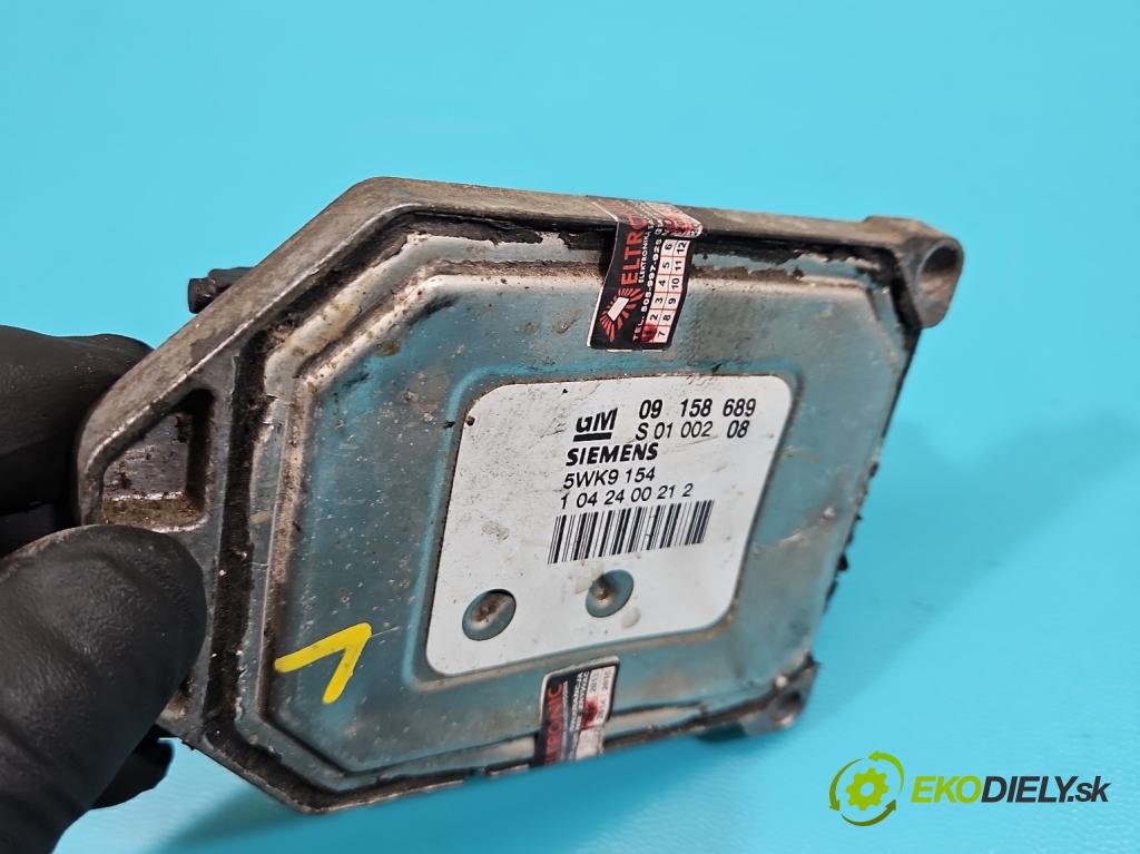 Opel Vectra B 1995-2002 1.8 16V 125 HP manual 92 kW 1796 cm3 4- riadiaca jednotka motora 09158689
