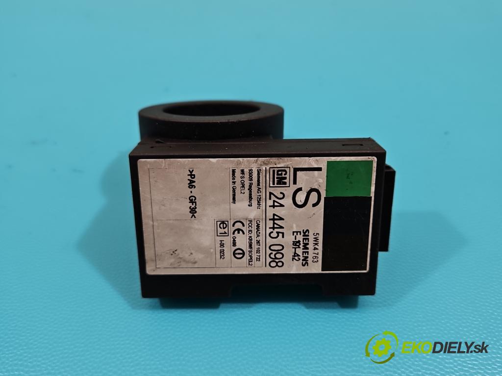 Opel Vectra B 1995-2002 1.8 16V 125 HP manual 92 kW 1796 cm3 4- riadiaca jednotka motora 09158689