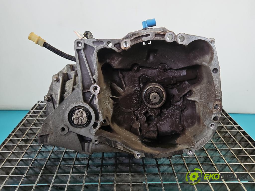 Renault Clio III 2005-2012 1,2.0 TCE: 101 HP manual 74 kW 1149 cm3 5- prevodovka stupeň,rýchlosť manual JH3315