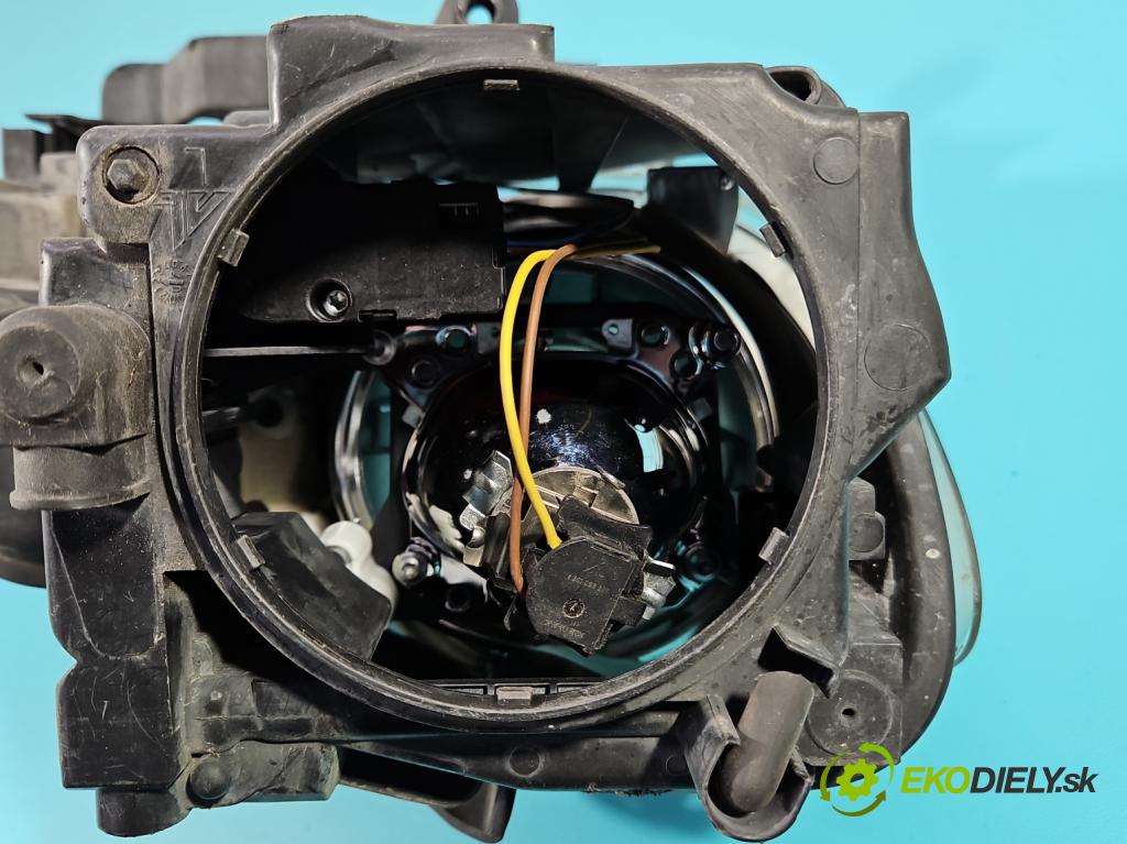 Vw Touran I 2003-2015 2.0 tdi 136 HP manual 100 kW 1968 cm3 5- Reflektor: ľavý 1T0941005B (Kľučka dverí ostatné)