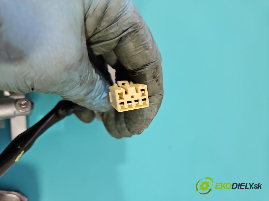 Toyota Land Cruiser J200 2007- 4.5 V8 D4D 286 HP automatic 210 kW 4461 cm3 5- Stĺpik volant 45020-30-19 (Tyč riadenia (volantu))