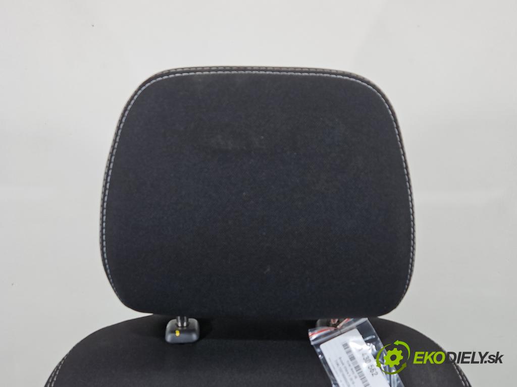 Suzuki Vitara II 2015- 1.6 16V 120 HP automatic 88 kW 1586 cm3 5- Sedačka ľavý  (Sedačka, sedadlo)