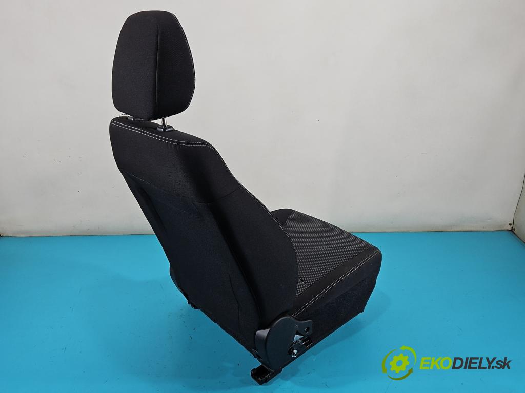 Suzuki Vitara II 2015- 1.6 16V 120 HP automatic 88 kW 1586 cm3 5- Sedačka ľavý  (Sedačka, sedadlo)