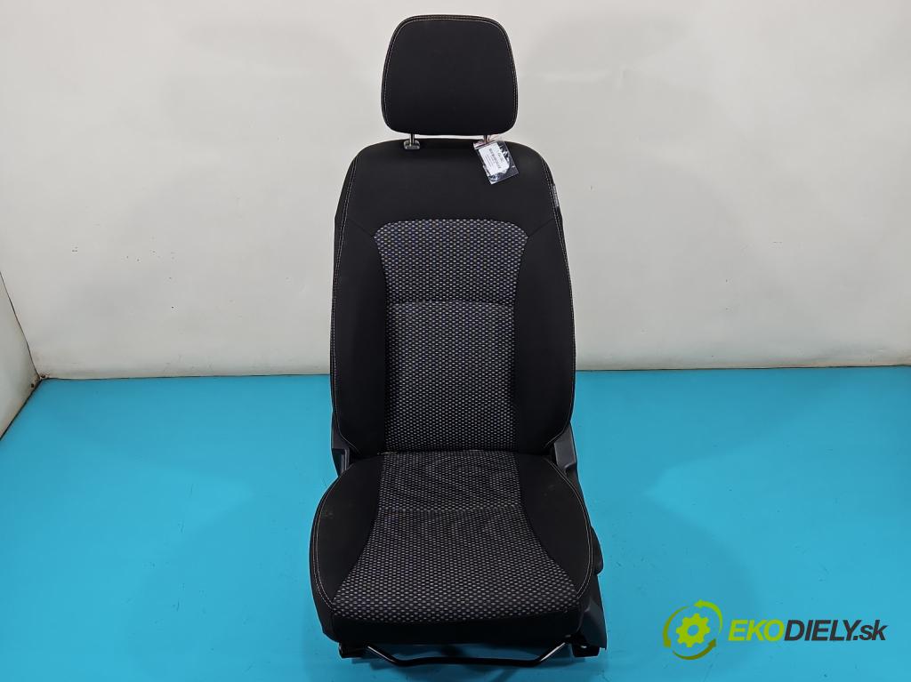 Suzuki Vitara II 2015- 1.6 16V 120 HP automatic 88 kW 1586 cm3 5- Sedačka ľavý  (Sedačka, sedadlo)