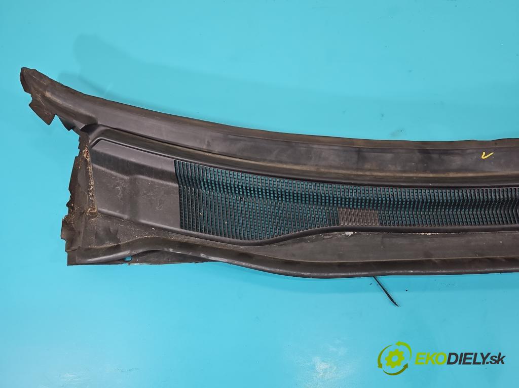 Dodge Caravan V 2007-2020 3.6 V6 automatic 211 kW 3605 cm3 5- torpédo  (Torpédo (plast pod čelným sklom))