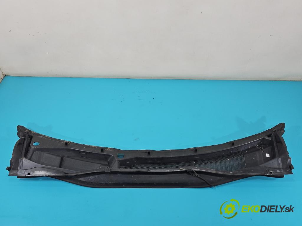 Dodge Caravan V 2007-2020 3.6 V6 automatic 211 kW 3605 cm3 5- torpédo  (Torpédo (plast pod čelným sklom))