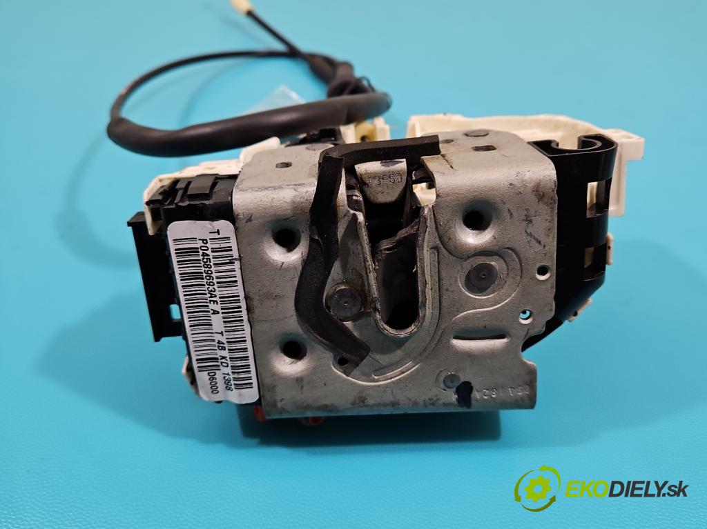 Dodge Caravan V 2007-2020 3.6 V6 automatic 211 kW 3605 cm3 5- zámek přední levý P04589693AE
