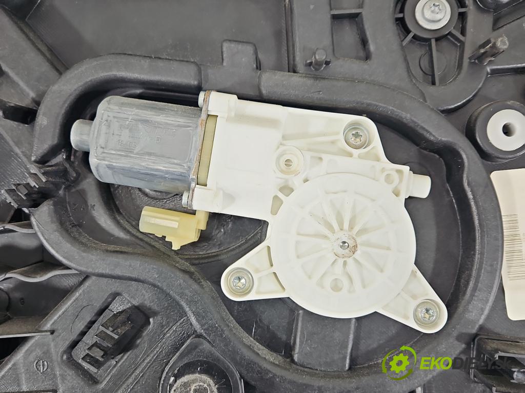Dodge Caravan V 2007-2020 3.6 V6 automatic 211 kW 3605 cm3 5- mechanismus stahování zadní levý