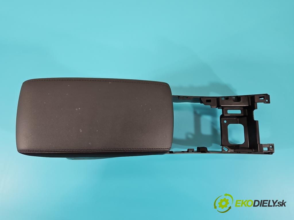 Suzuki Vitara II 2015- 1.6 16V 120 HP automatic 88 kW 1586 cm3 5- operadlo 2380568 (Lakťové opierky)