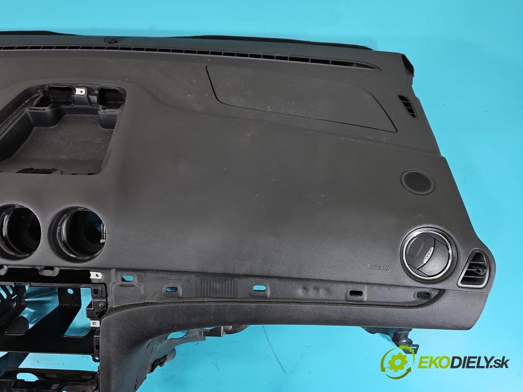 Ford S-max 2.5 20V 220KM manual 162 kW 2521 cm3 5- kokpit,pristrojová doska rozdeľovacia