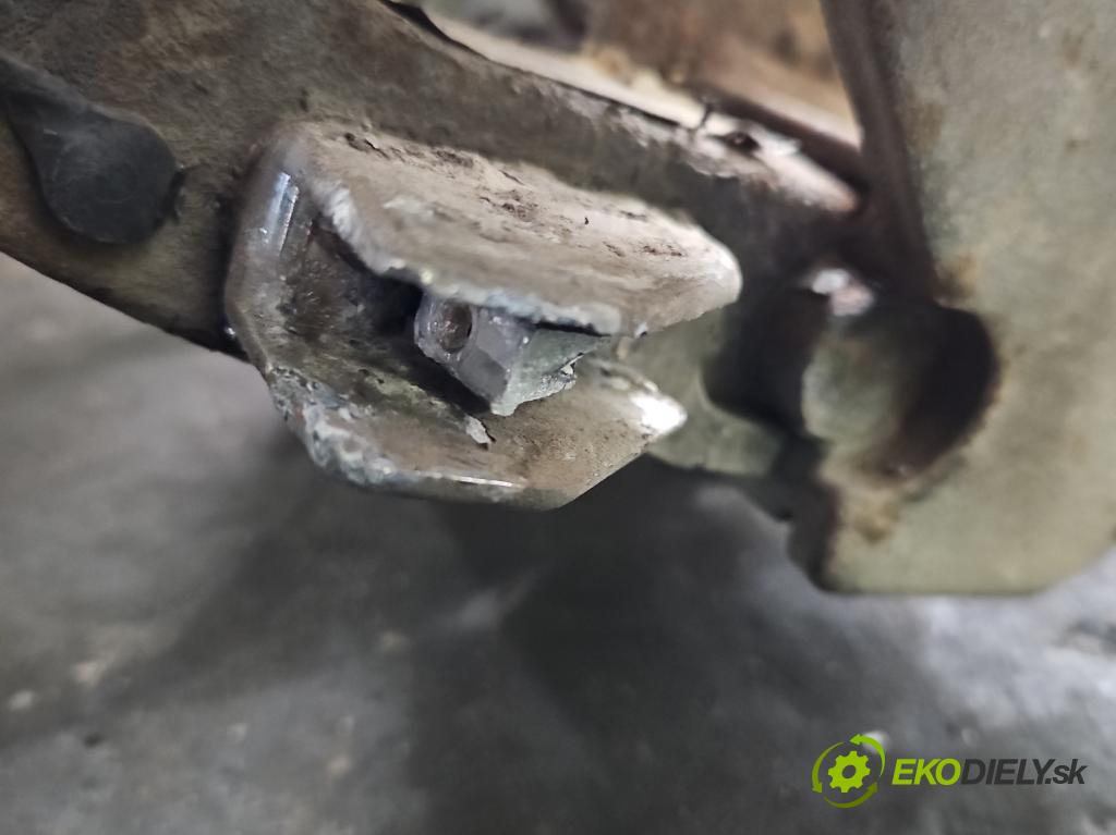 Opel Astra II 1998-2009 2.0 16V 136hp manual 100 kW 1998 cm3 5- oko tažné  (Tažná zařízení)