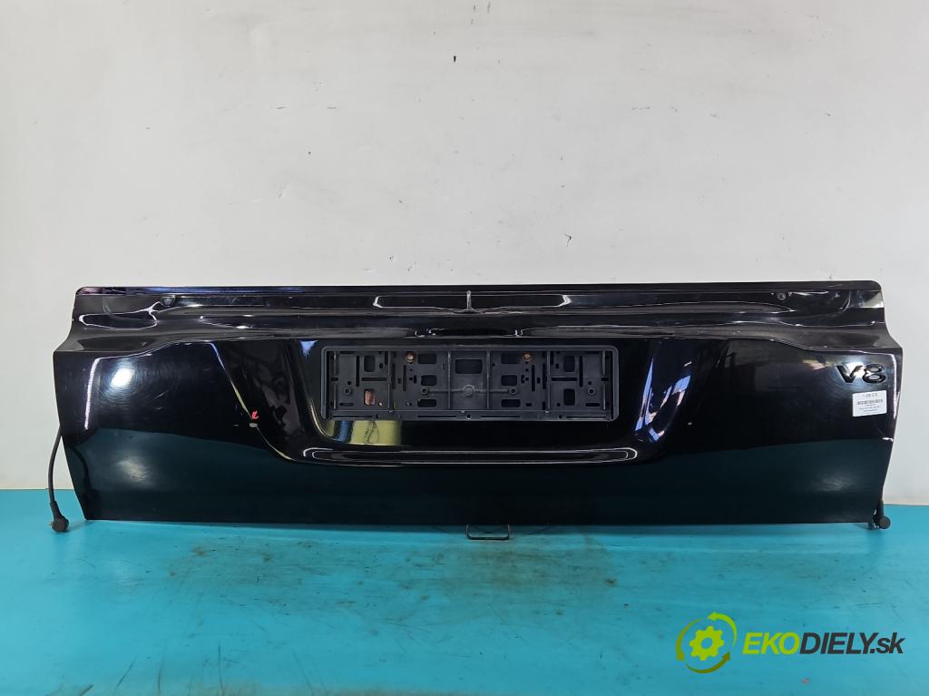 Toyota Land Cruiser J200 2007- 4.5 V8 D4D 286 hp automatic 210 kW 4461 cm3 5- zadní kufrové dveře  (Zadní kapoty)