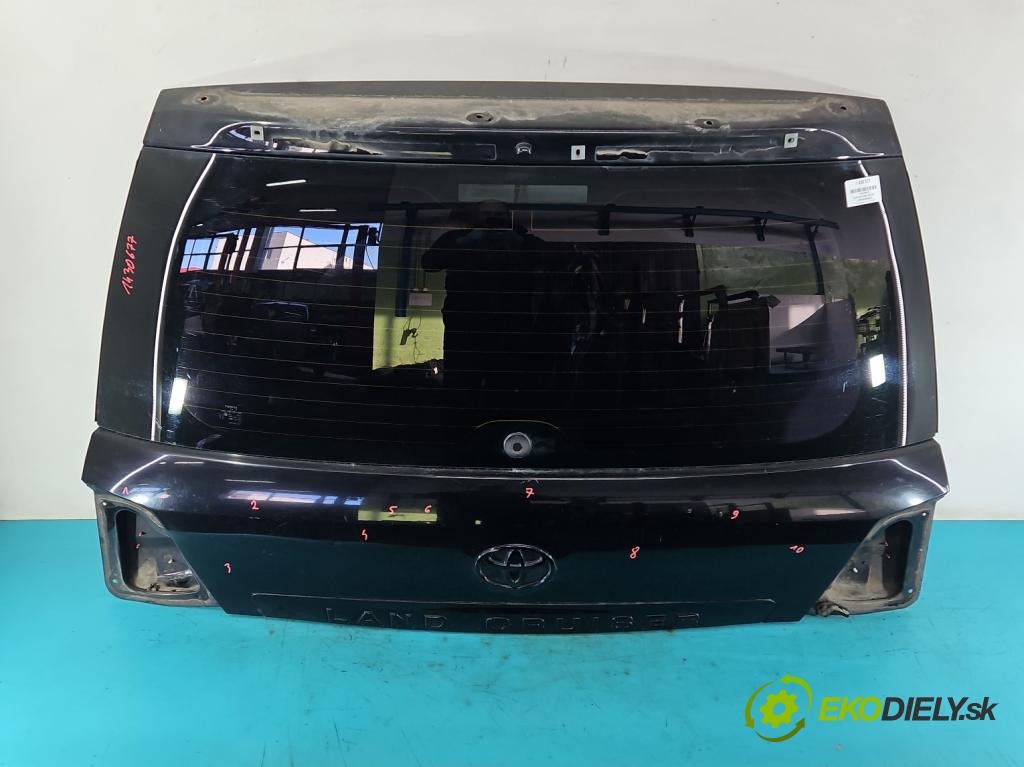 Toyota Land Cruiser J200 2007- 4.5 V8 D4D 286 hp automatic 210 kW 4461 cm3 5- zadní kufrové dveře  (Zadní kapoty)