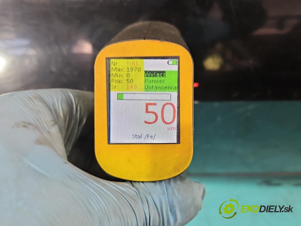 Toyota Land Cruiser J200 2007- 4.5 V8 D4D 286 hp automatic 210 kW 4461 cm3 5- zadní kufrové dveře  (Zadní kapoty)