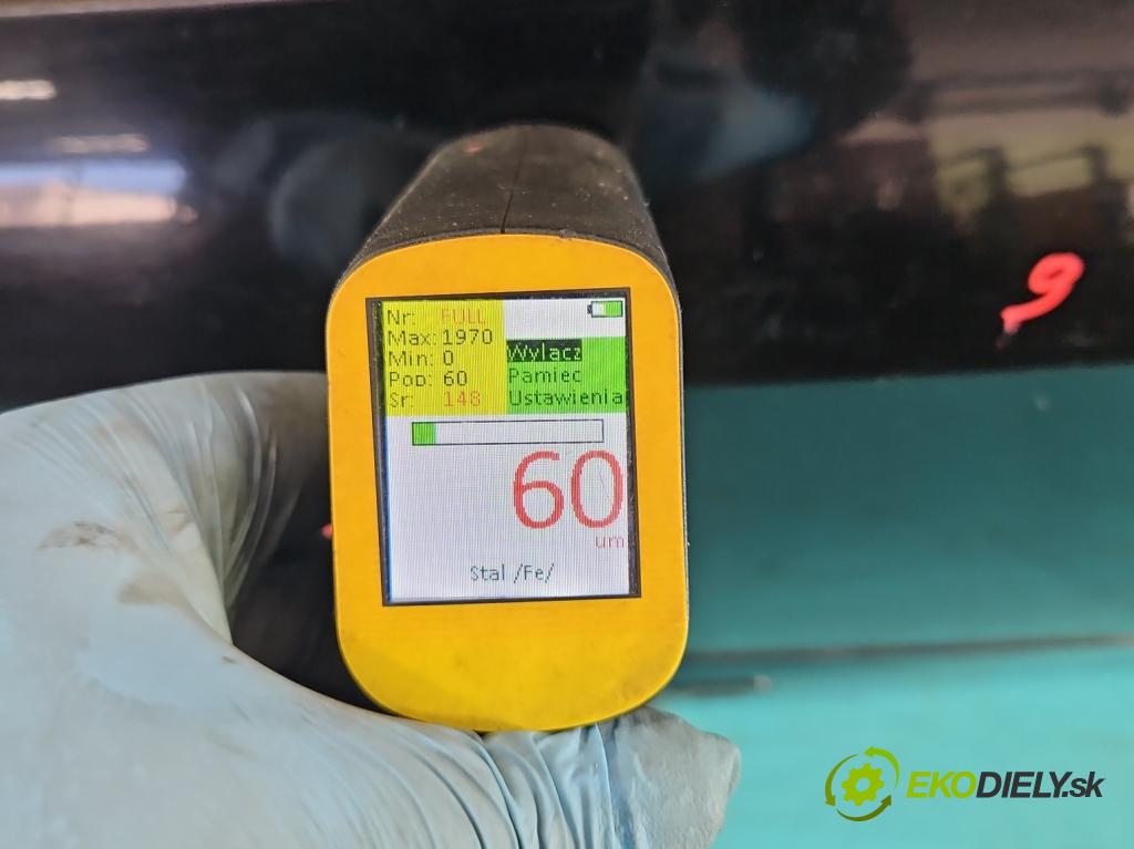 Toyota Land Cruiser J200 2007- 4.5 V8 D4D 286 hp automatic 210 kW 4461 cm3 5- zadní kufrové dveře  (Zadní kapoty)