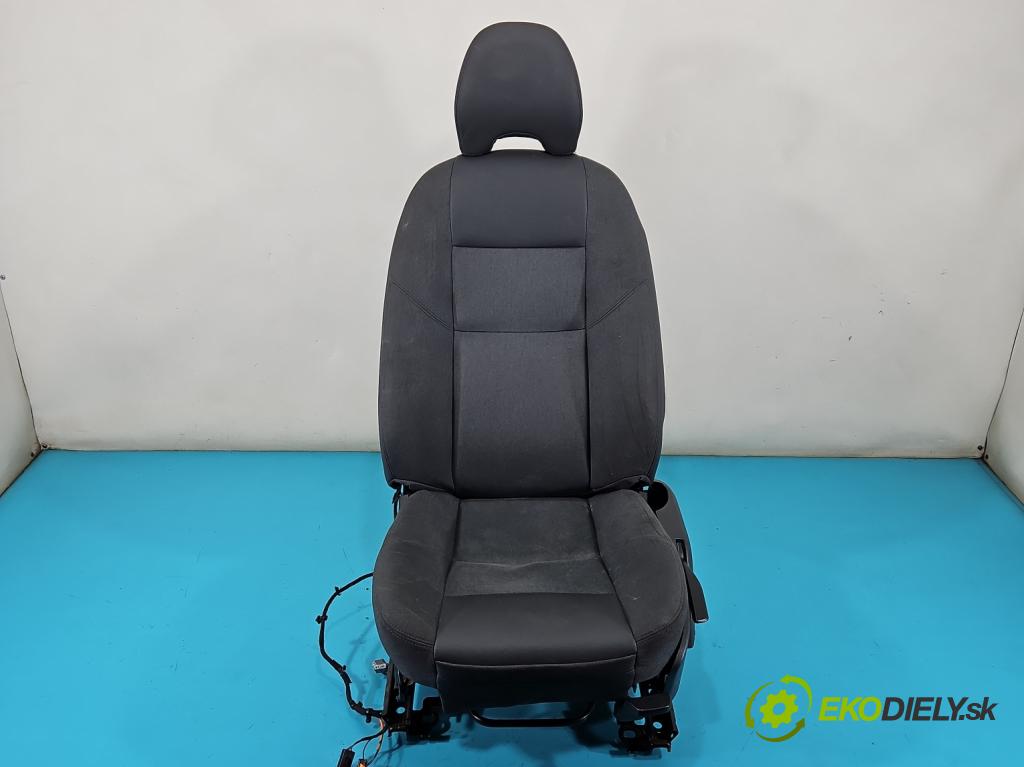 Volvo V50 2.4 20V 170 HP manual 125 kW 2435 cm3 5- Sedačka ľavý  (Sedačka, sedadlo)