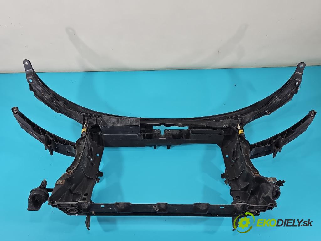 Audi A3 8P 2003-2012 2.0 FSI 150 hp manual 110 kW 1984 cm3 3- stěna přední  (Výztuhy přední)