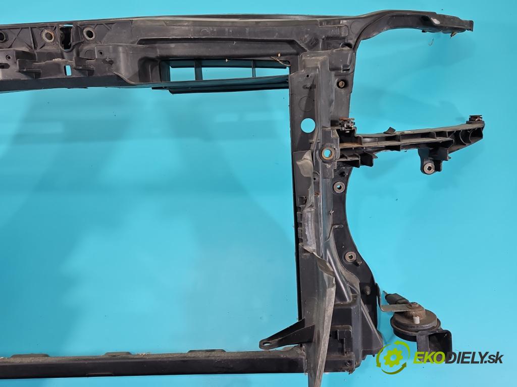 Audi A3 8P 2003-2012 2.0 FSI 150 hp manual 110 kW 1984 cm3 3- stěna přední  (Výztuhy přední)