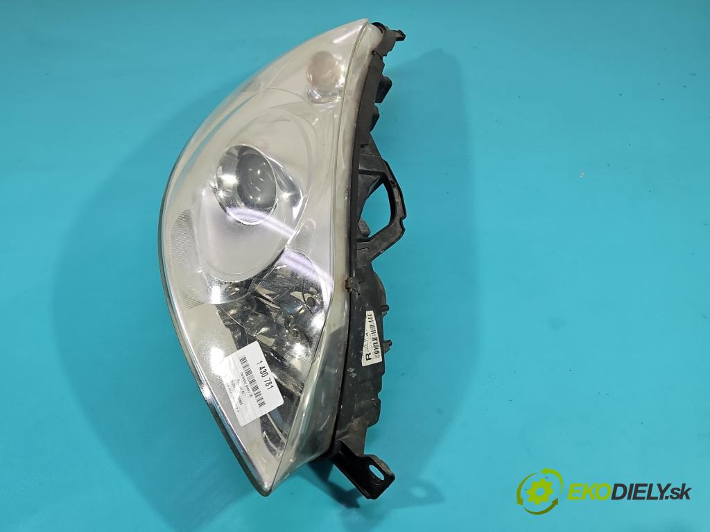 Peugeot 407 1.6 hdi 109 HP manual 80 kW 1560 cm3 4- Reflektor: pravý 9660235980 (Svetlo predné pravé)