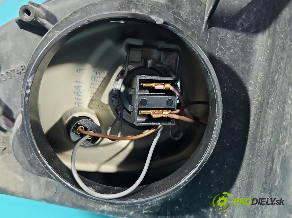 Peugeot 407 1.6 hdi 109 HP manual 80 kW 1560 cm3 4- Reflektor: pravý 9660235980 (Svetlo predné pravé)