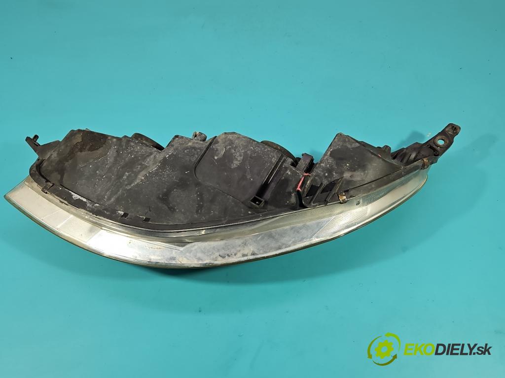 Peugeot 407 1.6 hdi 109 HP manual 80 kW 1560 cm3 4- Reflektor: pravý 9660235980 (Svetlo predné pravé)