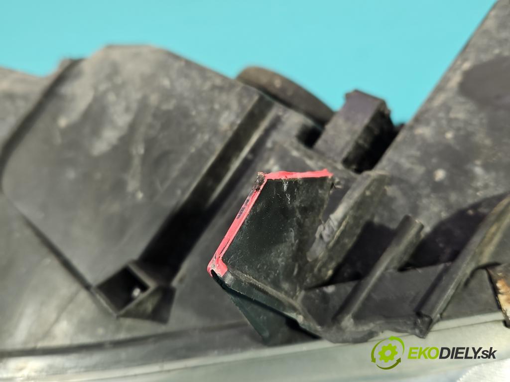 Peugeot 407 1.6 hdi 109 HP manual 80 kW 1560 cm3 4- Reflektor: pravý 9660235980 (Svetlo predné pravé)