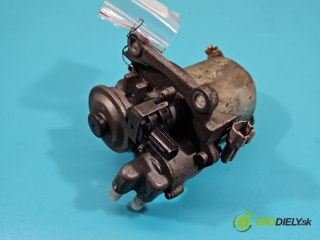 Toyota Land Cruiser J200 2007- 4.5 V8 D4D 286 HP automatic 210 kW 4461 cm3 5- obal filtra palivo 23300-51042