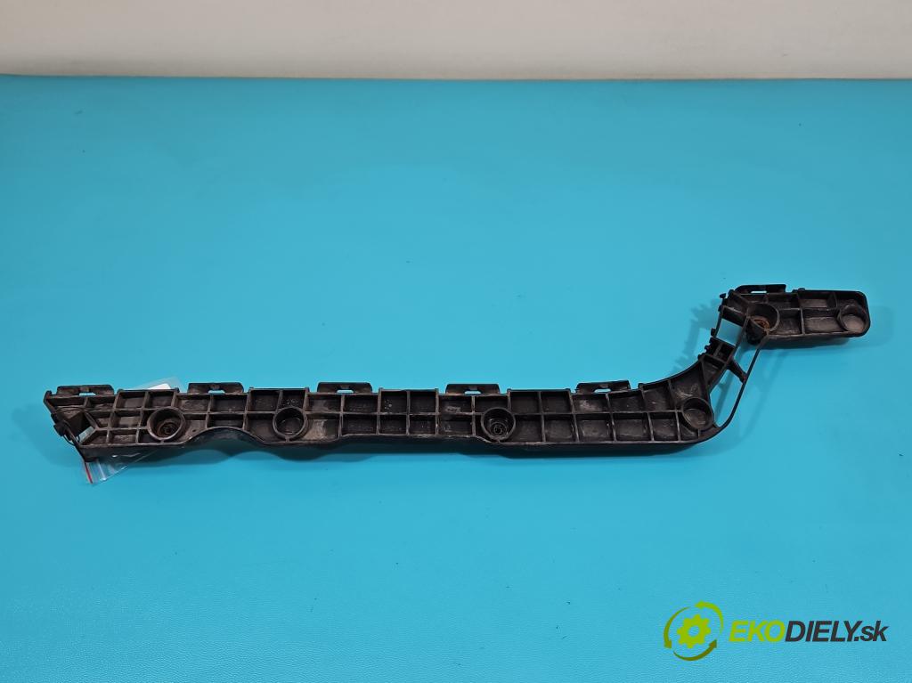 Toyota Land Cruiser J200 2007- 4.5 V8 D4D 286 hp automatic 210 kW 4461 cm3 5- Boty: nárazníku zadní levý 52156-60070