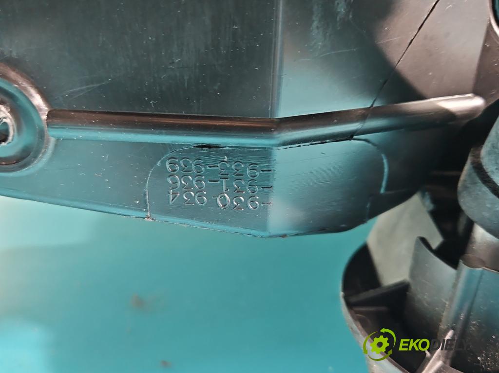 Suzuki Vitara II 2015- 1.6 16V 120 hp automatic 88 kW 1586 cm3 5- radiátor 74100-54PJ1 (Radiátory topení)