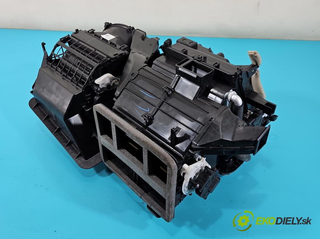 Suzuki Vitara II 2015- 1.6 16V 120 hp automatic 88 kW 1586 cm3 5- radiátor 74100-54PJ1 (Radiátory topení)