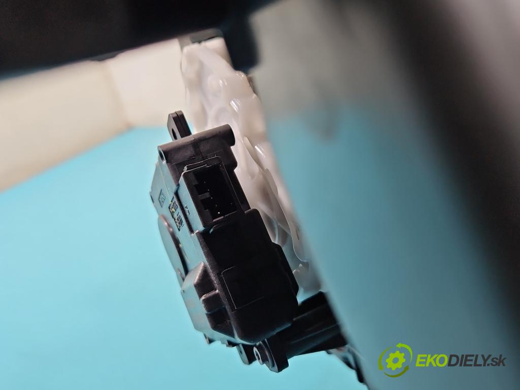 Suzuki Vitara II 2015- 1.6 16V 120 hp automatic 88 kW 1586 cm3 5- radiátor 74100-54PJ1 (Radiátory topení)