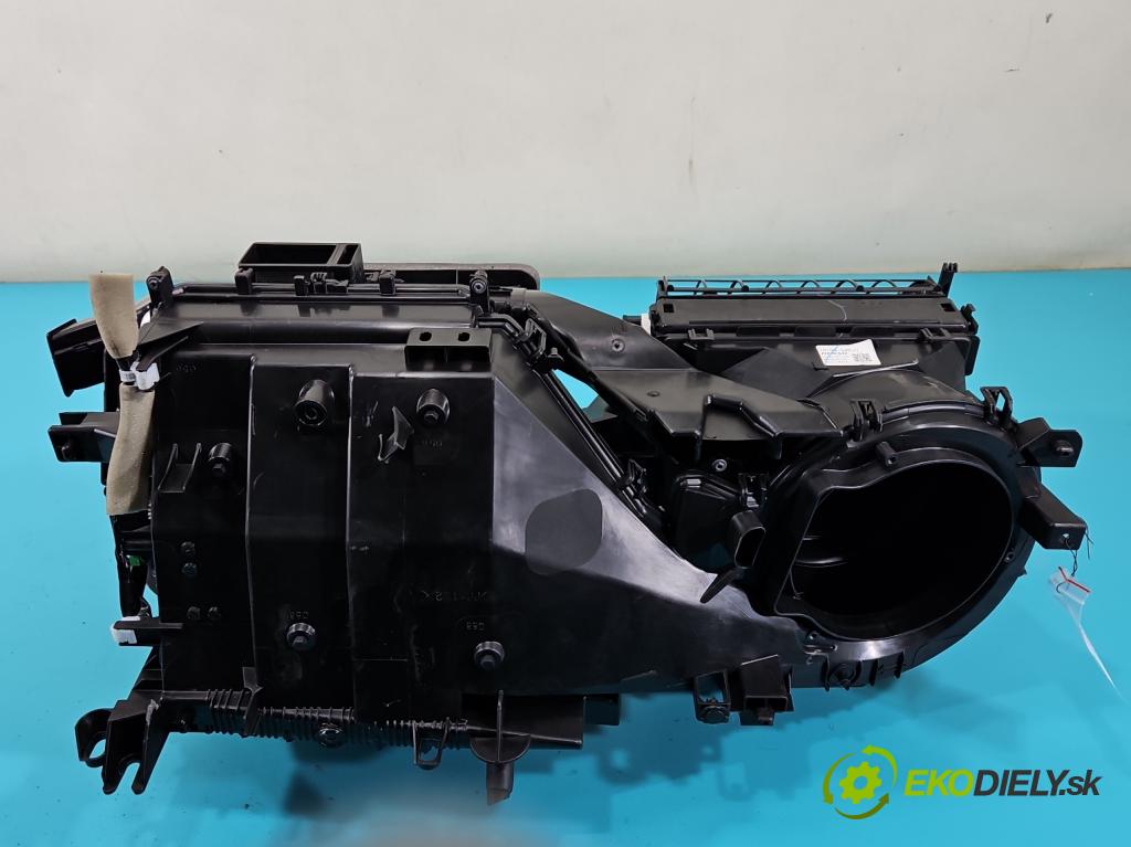 Suzuki Vitara II 2015- 1.6 16V 120 hp automatic 88 kW 1586 cm3 5- radiátor 74100-54PJ1 (Radiátory topení)