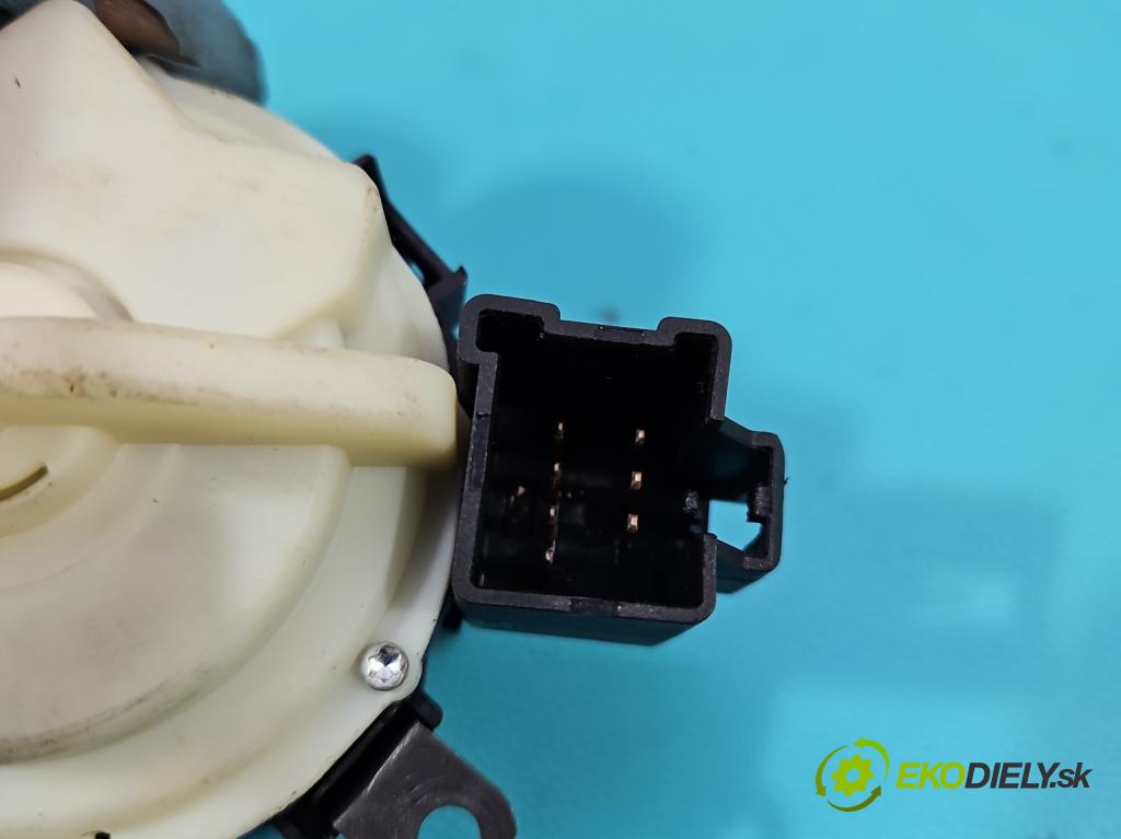 Volvo V50 2.4 20V 170 HP manual 125 kW 2435 cm3 5- Spínačka 30659837 (Spínacie skrinky a kľúče)