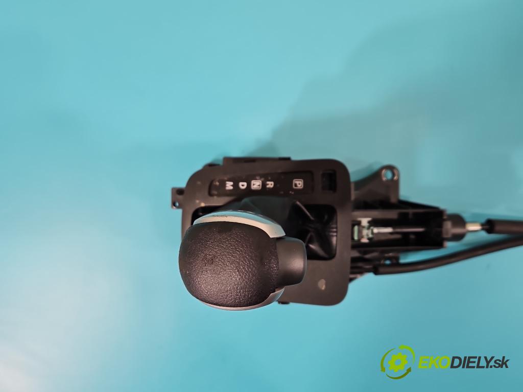 Suzuki Vitara II 2015- 1.6 16V 120 HP automatic 88 kW 1586 cm3 5- Páka: Změny: stupeň,rýchlosť (Rýchlostná páka (kulisa))