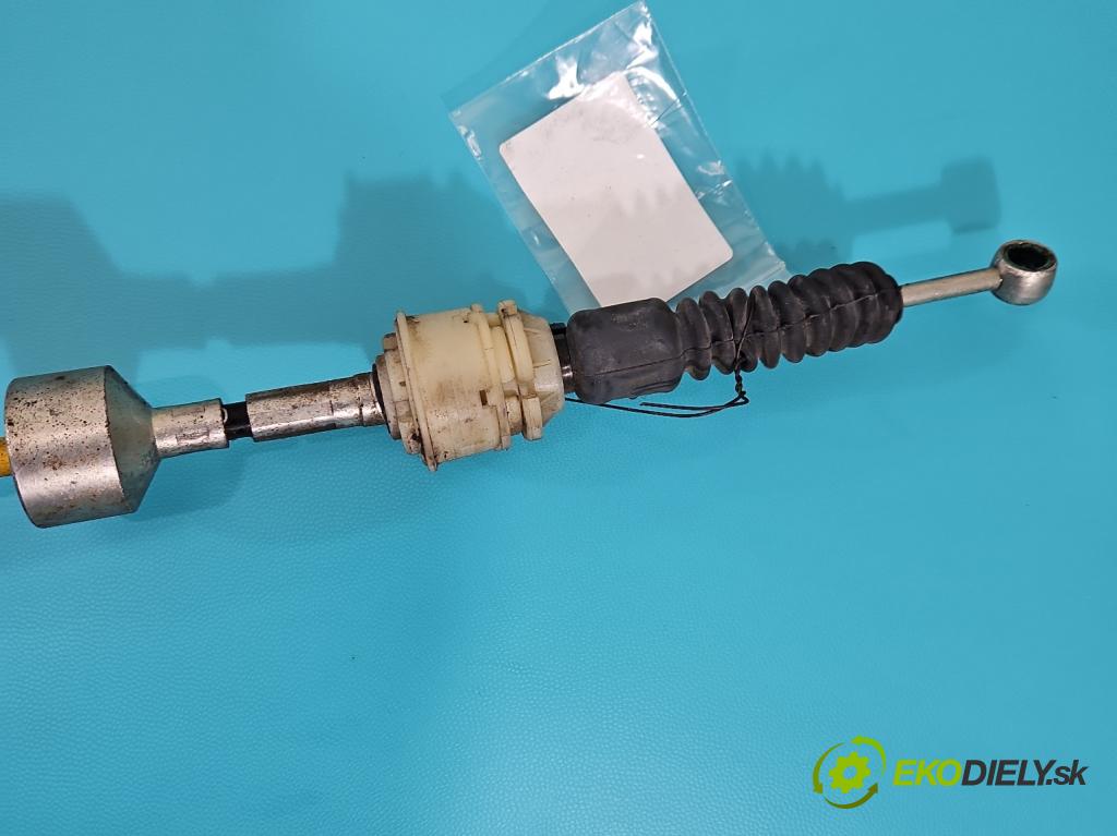 Suzuki Vitara II 2015- 1.6 16V 120 HP automatic 88 kW 1586 cm3 5- Páka: Změny: stupeň,rýchlosť (Rýchlostná páka (kulisa))