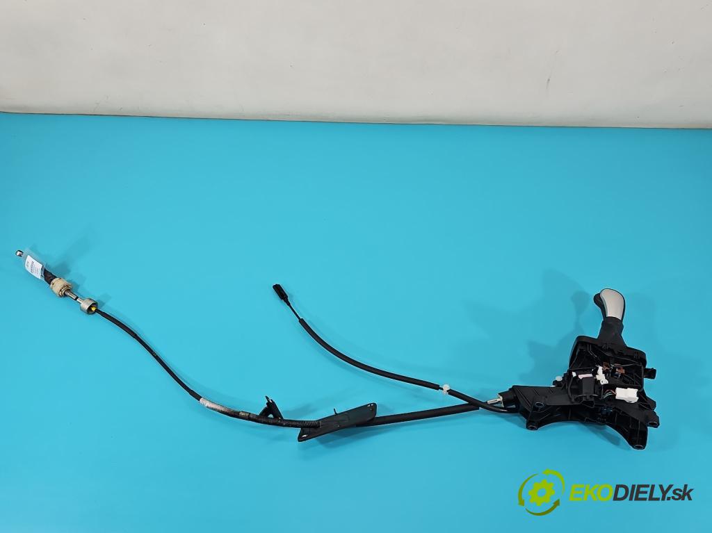 Suzuki Vitara II 2015- 1.6 16V 120 HP automatic 88 kW 1586 cm3 5- Páka: Změny: stupeň,rýchlosť  (Rýchlostná páka (kulisa))