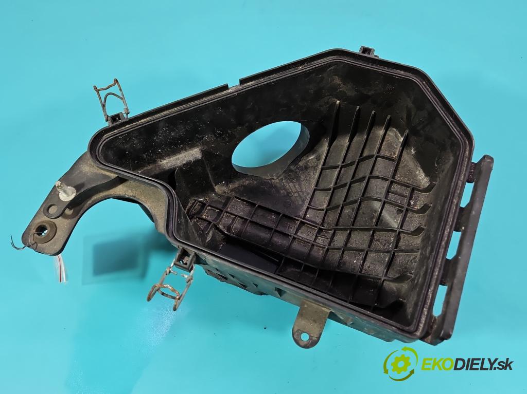 Dodge Caravan V 2007-2020 3.6 V6 automatic 211 kW 3605 cm3 5- obal filtra vzduchu  (Kryty filtrů)