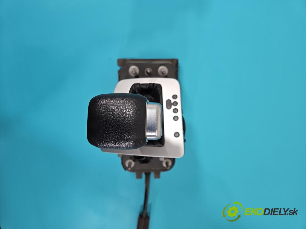 Seat Ibiza IV 6J 2008-2017 1.6 16V 105 HP automatic 77 kW 1598 cm3 5- Páka: Změny: stupeň,rýchlosť 6R1713025E (Rýchlostná páka (kulisa))