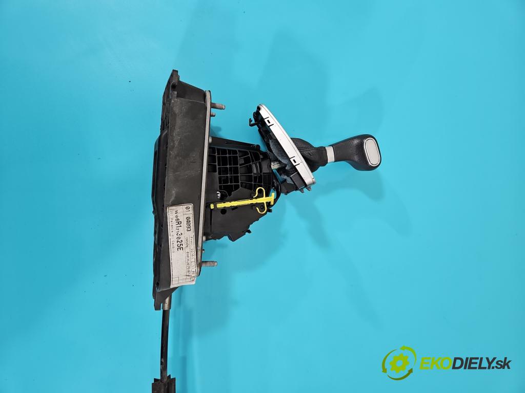 Seat Ibiza IV 6J 2008-2017 1.6 16V 105 HP automatic 77 kW 1598 cm3 5- Páka: Změny: stupeň,rýchlosť 6R1713025E (Rýchlostná páka (kulisa))