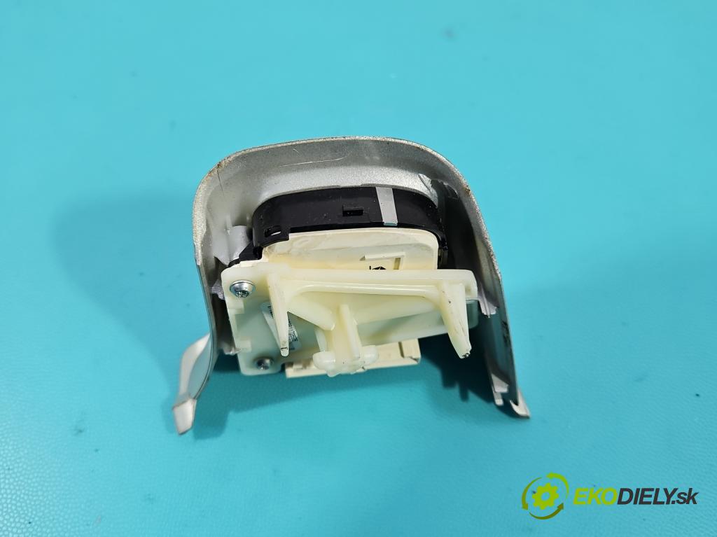Dodge Caravan V 2007-2020 3.6 V6 automatic 211 kW 3605 cm3 5- prepínač multifunkční: řízení: 56046252AE (Prepínacie páčky pod volantom)