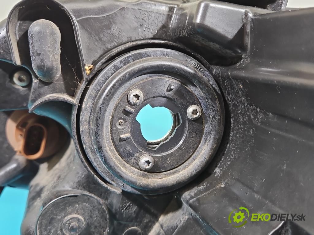 Dodge Caravan V 2007-2020 3.6 V6 automatic 211 kW 3605 cm3 5- Reflektor: pravý 05113336AG (Svetlo predné pravé)