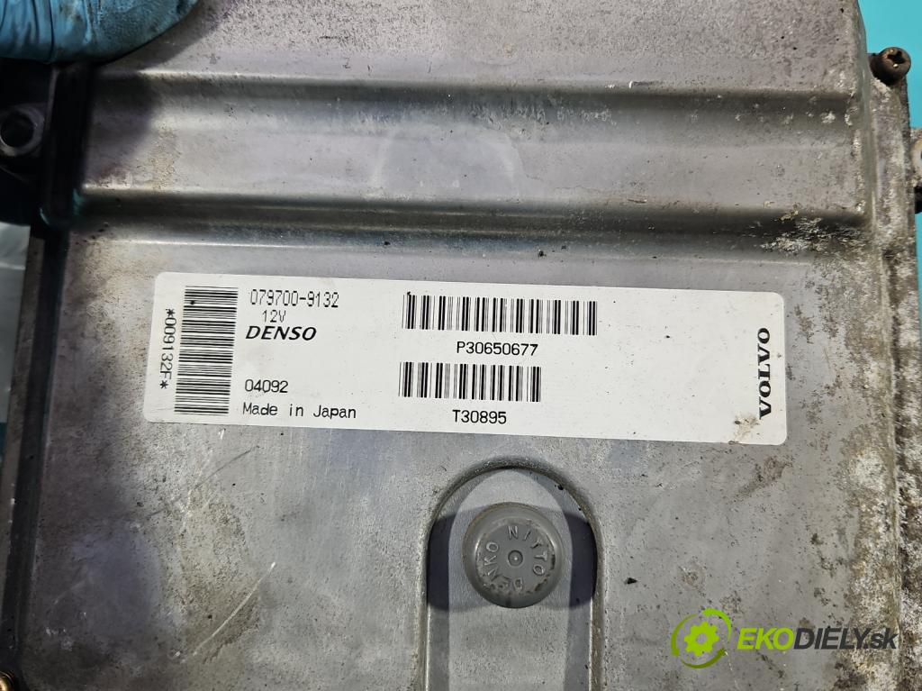 Volvo V50 2.4 20V 170 HP manual 125 kW 2435 cm3 5- riadiaca jednotka motora P30650677