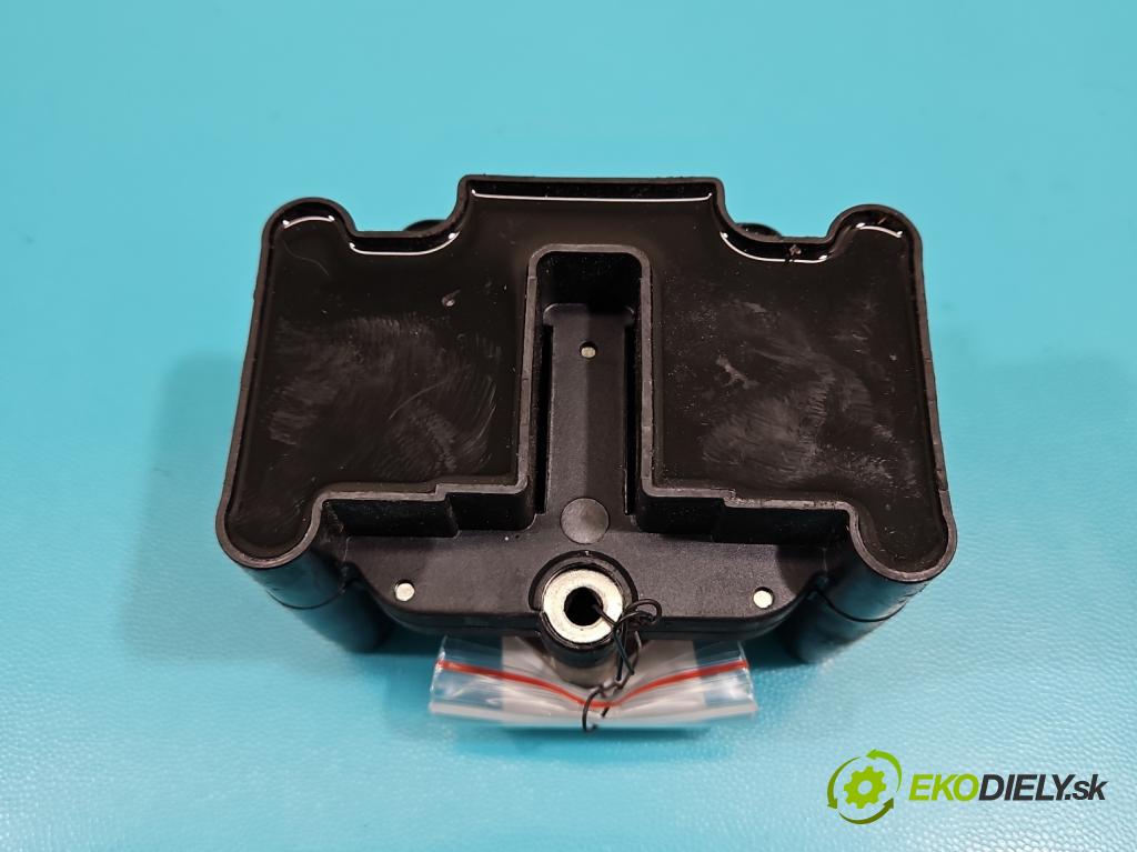 Vw Golf IV 1997-2003 1.6 SR 101 HP manual 74 kW 1595 cm3 3- cievka zapaľovacia  (Zapaľovacie cievky, moduly)