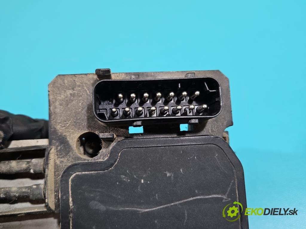 Audi A6 C5 1997-2004 2.4 V6 165 HP automatic 121 kW 2393 cm3 4- čerpadlo abs 8E0614111T (Pumpa ABS)