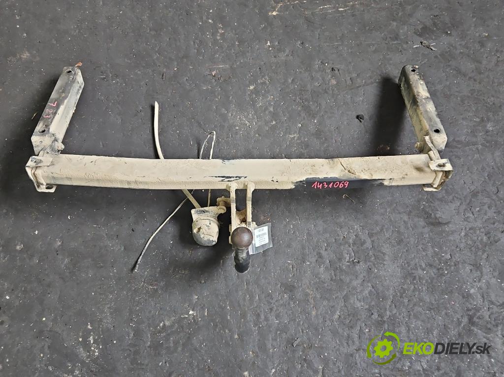 Audi A6 C5 1997-2004 2.4 V6 165 hp automatic 121 kW 2393 cm3 4- oko tažné  (Tažná zařízení)