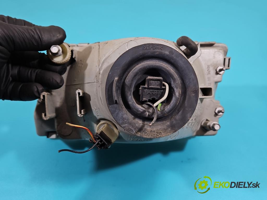 Fiat Cinquecento 0.9 39 HP manual 29 kW 899 cm3 3- Reflektor: pravý  (Pravé)